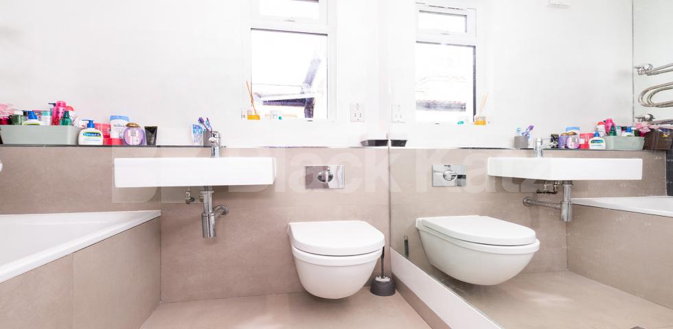 			3 Bedroom, 1 bath, 1 reception Apartment			 Imperial Road, WOOD GREEN / BOUNDS GREEN